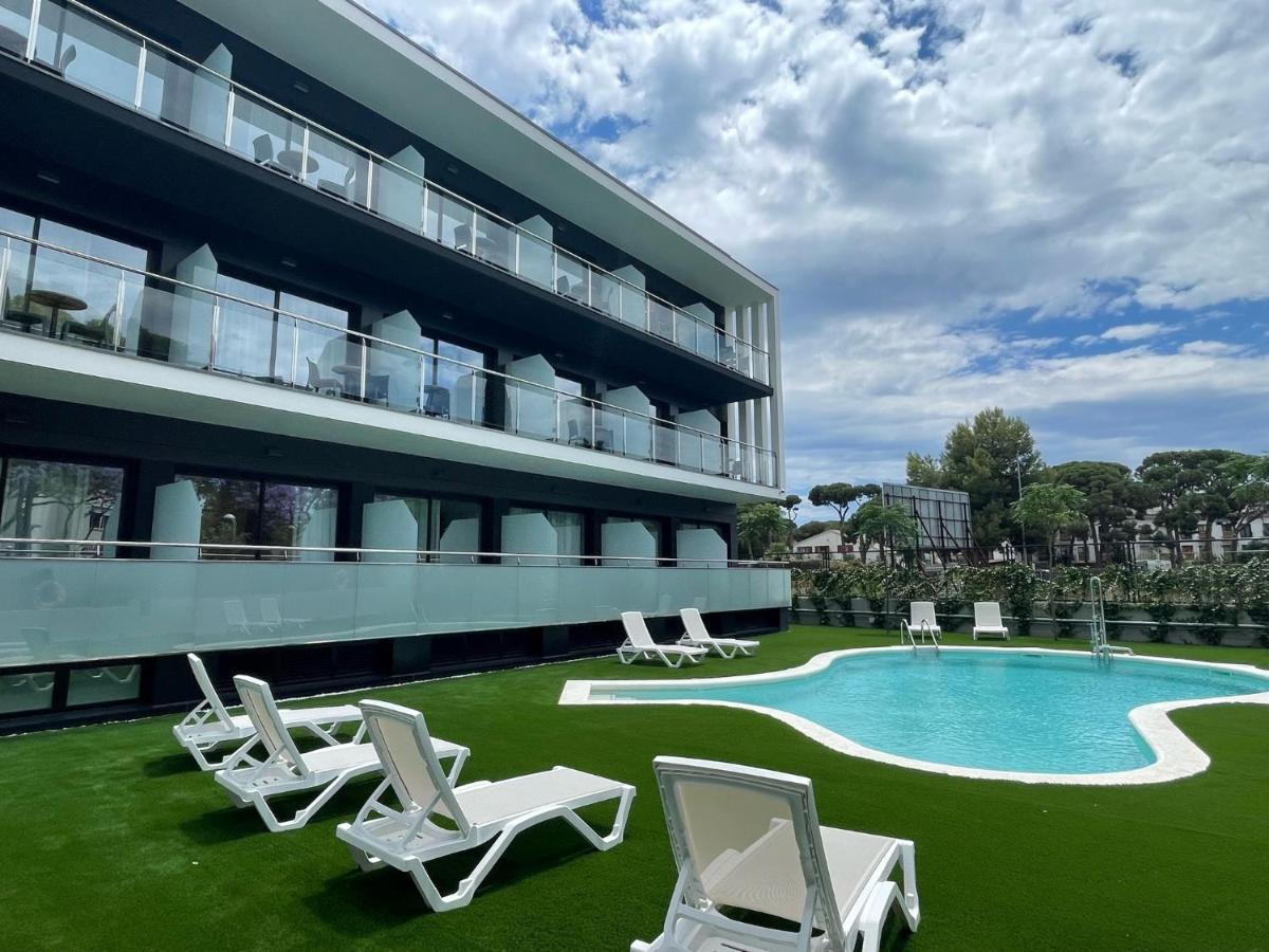 Hotel C31 Castelldefels Kültér fotó